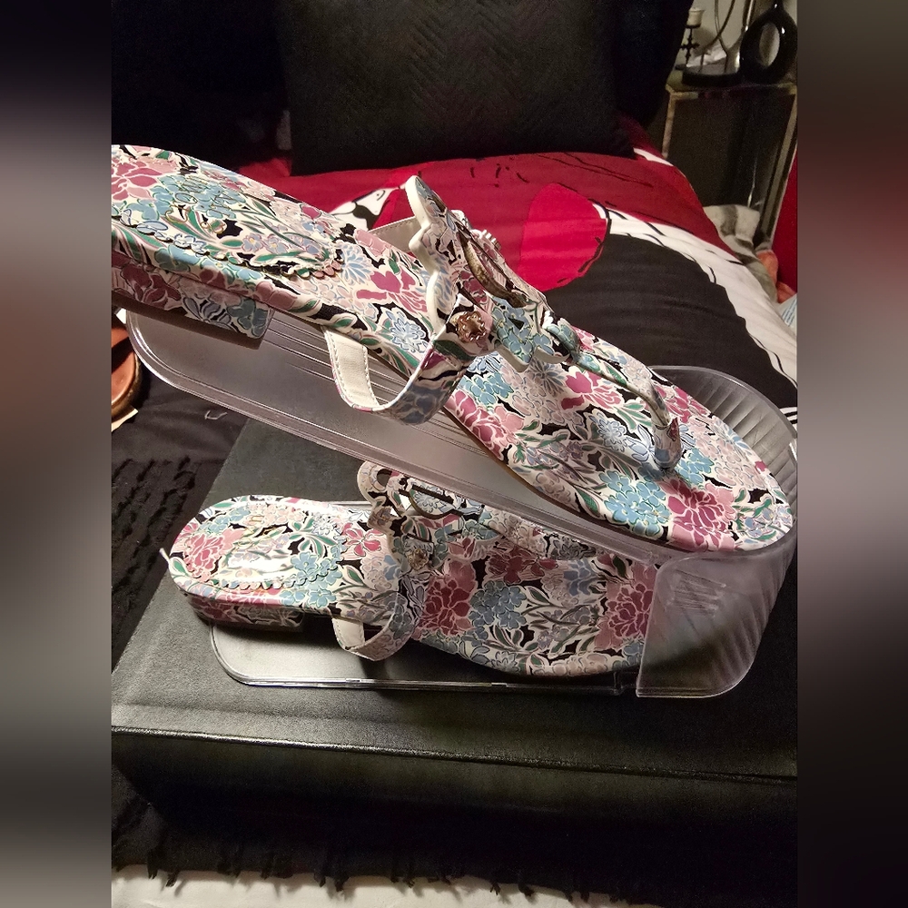 Crown & Ivy Multicolor Floral Sandals